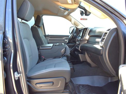 Used 2020 RAM 1500 Big Horn AWD/4WD image 48
