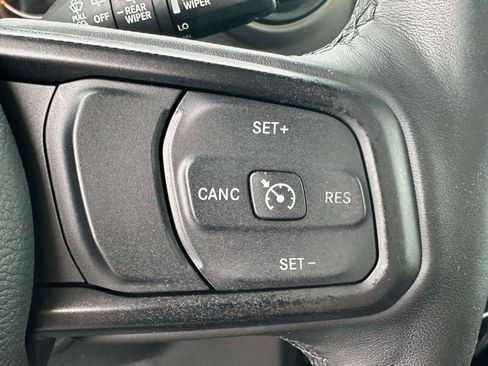 Used 2020 Jeep Wrangler Sport AWD/4WD image 16