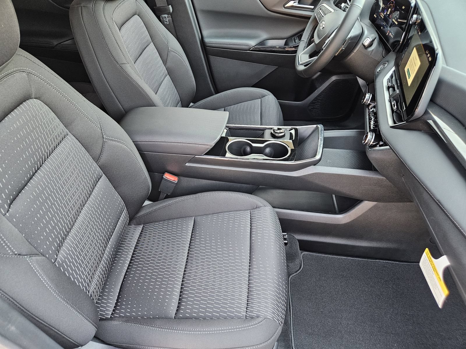 New 2027 Chevrolet Equinox LT w/ Midnight Edition FWD image 15