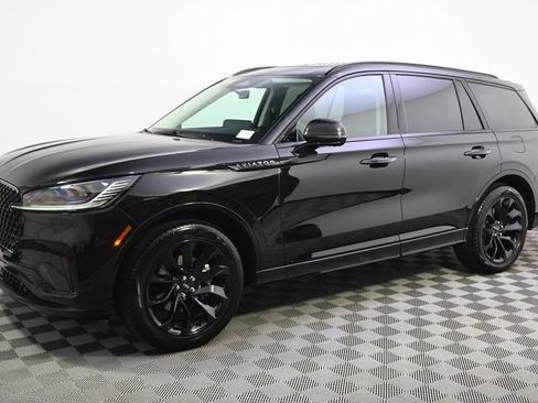 New 2026 Lincoln Aviator AWD w/ Jet Appearance Package image 2