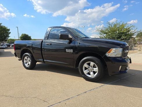 Used 2016 RAM 1500 Express image 15
