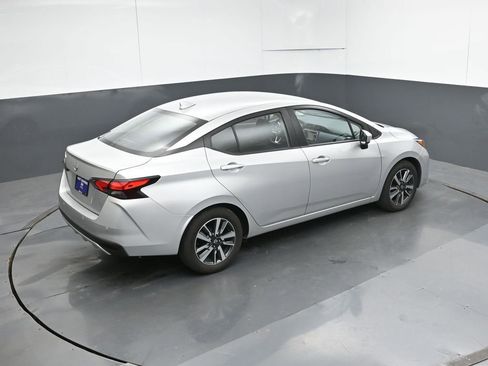 Used 2025 Nissan Versa SV image 50