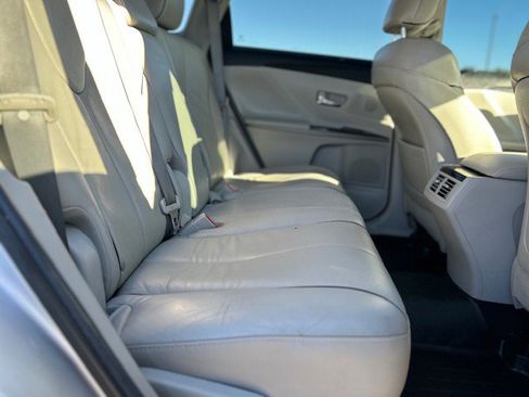 Used 2013 Toyota Venza Limited image 8