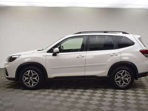 Used 2019 Subaru Forester Premium image 11