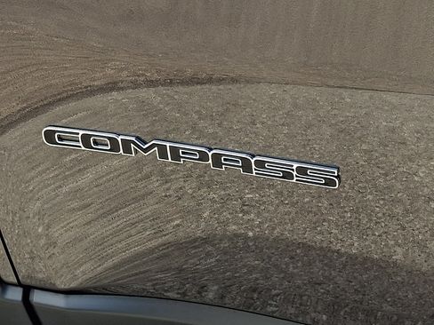 Certified 2023 Jeep Compass Limited AWD/4WD image 28