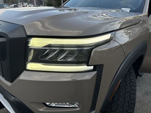 Used 2024 Nissan Frontier Pro-X image 30