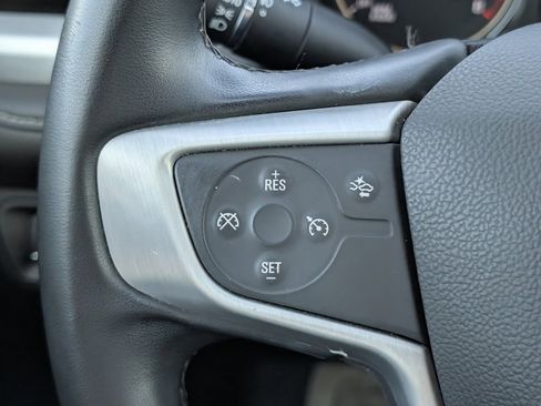 Used 2023 GMC Acadia SLT image 19