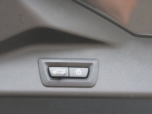 Used 2022 BMW X5 M50i w/ Executive Package AWD/4WD image 44