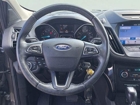 Used 2017 Ford Escape SE w/ Equipment Group 201A FWD image 28