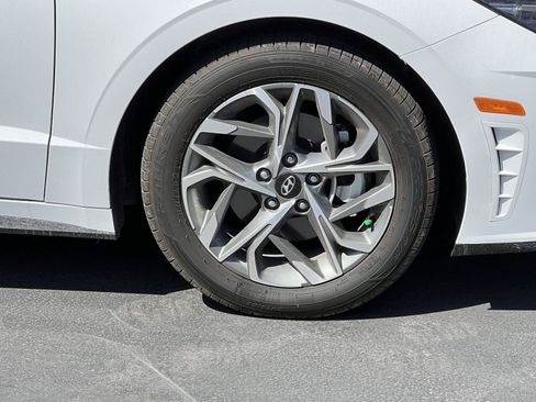 Certified 2023 Hyundai Sonata SEL FWD image 16