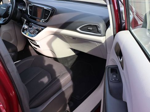 Used 2021 Chrysler Voyager LX w/ Cold Weather Group image 44