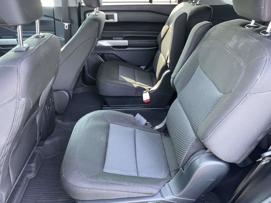 Certified 2023 Ford Explorer XLT RWD image 12