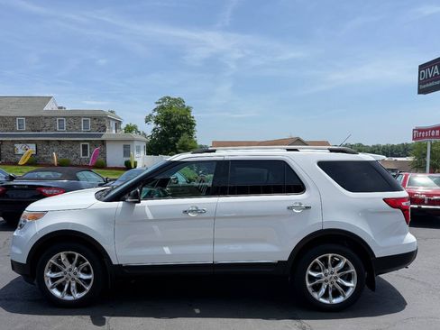 Used 2015 Ford Explorer XLT w/ Equipment Group 201A AWD/4WD image 4