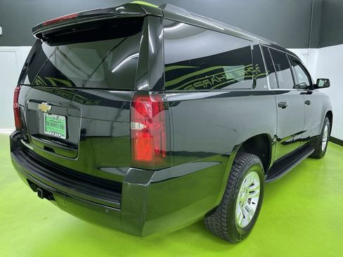 Used 2020 Chevrolet Suburban LT AWD/4WD image 10