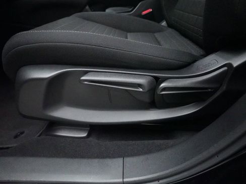 Certified 2024 Honda HR-V LX image 28