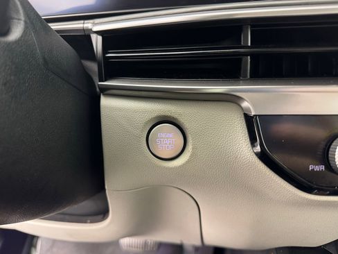 Used 2024 Kia Sorento X-Line EX image 23