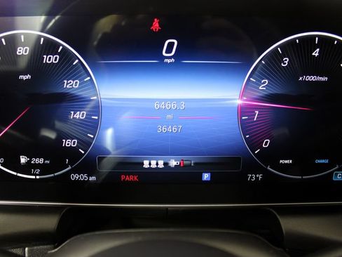 Used 2024 Mercedes-Benz GLC 300 4MATIC image 16