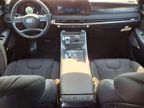 New 2025 Hyundai Palisade Calligraphy image 12