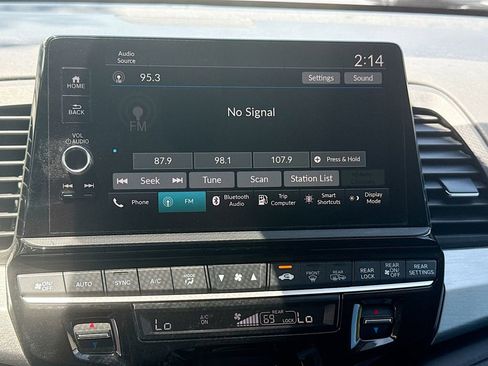Used 2025 Honda Odyssey EX-L image 16