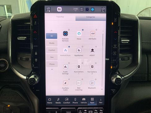 New 2026 RAM 2500 Laramie AWD/4WD image 33