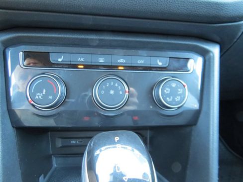 Used 2023 Volkswagen Tiguan S FWD image 23