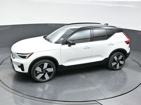 Used 2023 Volvo XC40 Recharge Ultimate w/ Protection Package Premier image 36