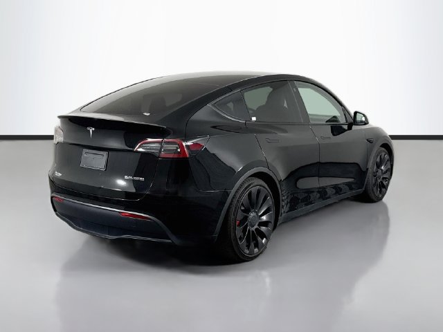 Used 2023 Tesla Model Y Performance AWD/4WD image 7