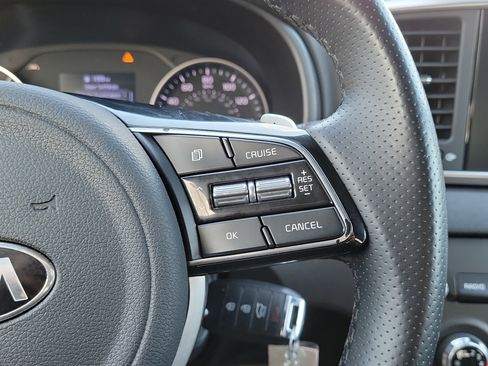 Used 2020 Kia Sportage S image 16