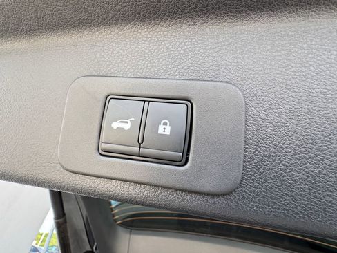 Used 2025 Nissan Murano SL w/ Cargo Package AWD/4WD image 43