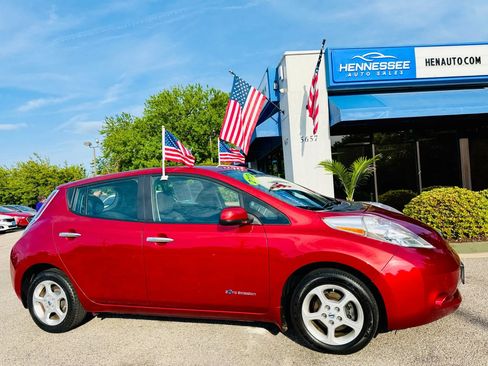 Used 2013 Nissan Leaf SV w/ LED & Quick Charge Pkg image 11