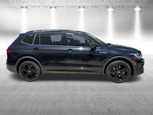Certified 2024 Volkswagen Tiguan SE R-Line FWD image 6