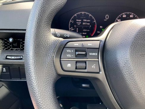 Used 2025 Honda CR-V LX image 21