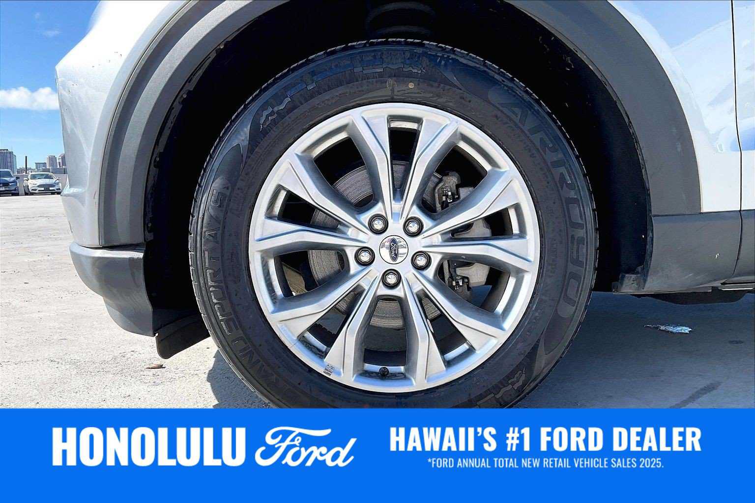 Used 2022 Ford Explorer Limited w/ Equipment Group 301A RWD image 8