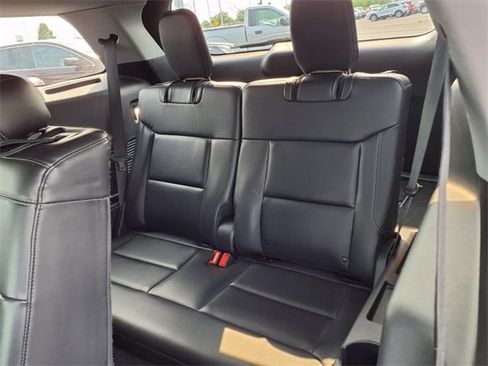 Used 2023 Ford Explorer XLT w/ Equipment Group 202A image 14