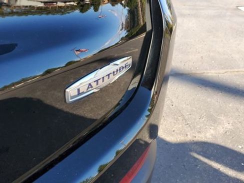 Certified 2024 Jeep Compass Latitude image 26