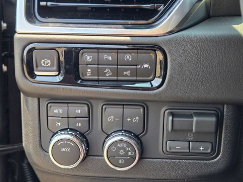New 2026 GMC Yukon Denali w/ Advanced Technology Package AWD/4WD image 44