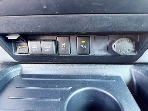 Used 2020 Toyota Tundra SR5 w/ TRD Off-Road Package image 29