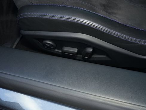 Used 2018 Lamborghini Huracan LP 580-2 RWD image 16