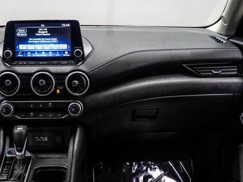 Used 2024 Nissan Sentra SV FWD image 17