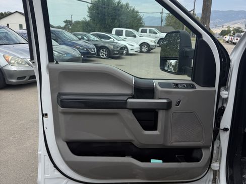 Used 2017 Ford F250 XLT w/ XLT Value Package AWD/4WD image 13