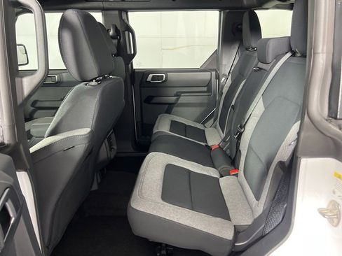 New 2025 Ford Bronco 4-Door image 10