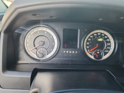 Used 2016 RAM 1500 Express image 18