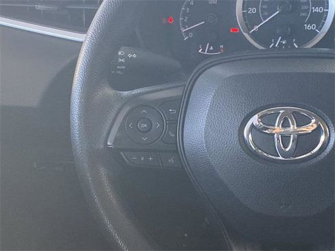 Certified 2022 Toyota Corolla LE FWD image 28