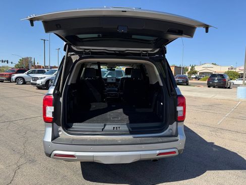 Used 2024 Ford Expedition XLT RWD image 45