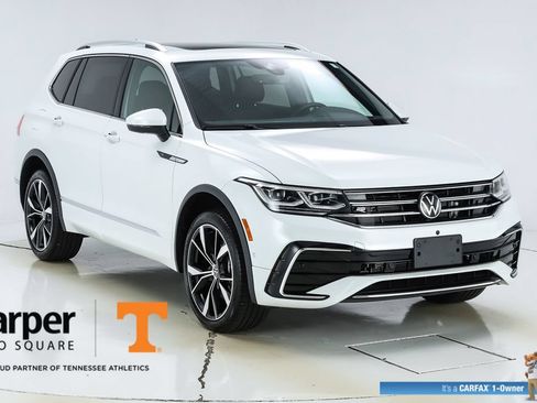 Used 2024 Volkswagen Tiguan SEL R-Line AWD/4WD image 15