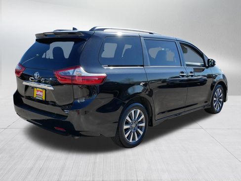 Used 2020 Toyota Sienna Limited Premium AWD/4WD image 7