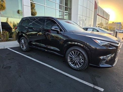 Used 2025 Lexus TX 350 AWD w/ Convenience Package image 2