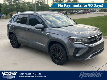 Certified 2023 Volkswagen Taos SE w/ Panoramic Sunroof Package