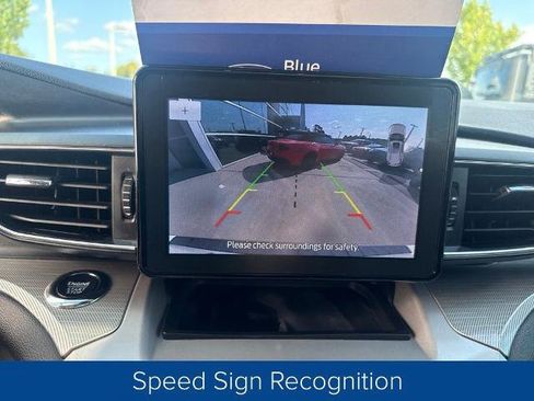 Certified 2024 Ford Explorer XLT w/ Equipment Group 202A RWD image 18