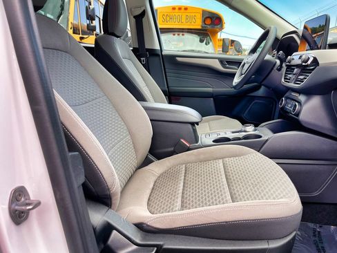 Used 2022 Ford Escape SE AWD/4WD image 16